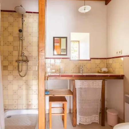 La Bellaziere, Heated Covered Swimming-pool Holiday home *