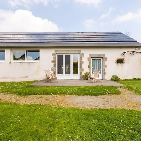 La Bellaziere, Heated Covered Swimming-pool Holiday home